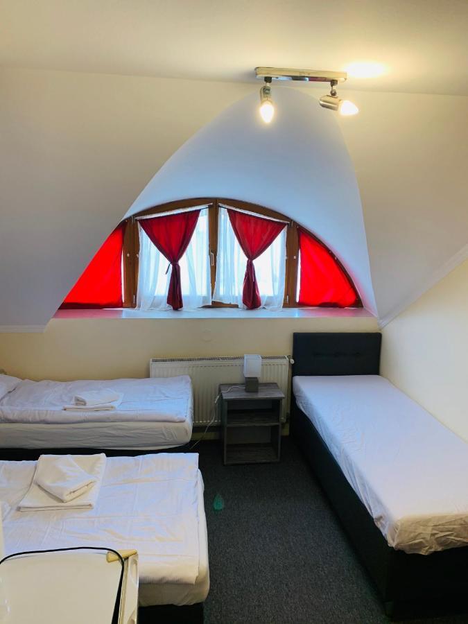 NesvadyEder住宿加早餐旅馆 外观 照片